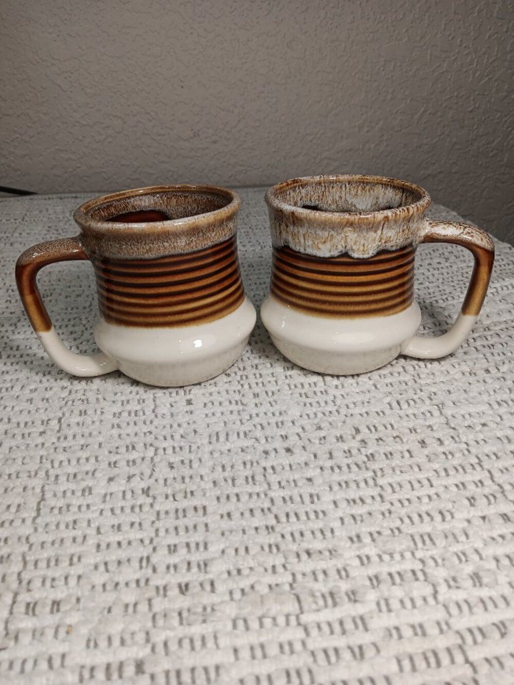 Vintage 1970’s Set of Two Brown Stoneware Drip Glaze 10 oz Mugs Made in Taiwan